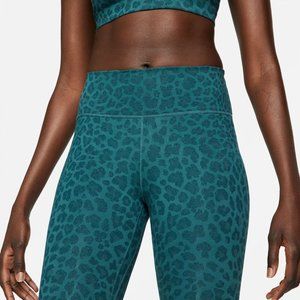 Nike Training Dri-FIT One Tight Glitter Leopard Print